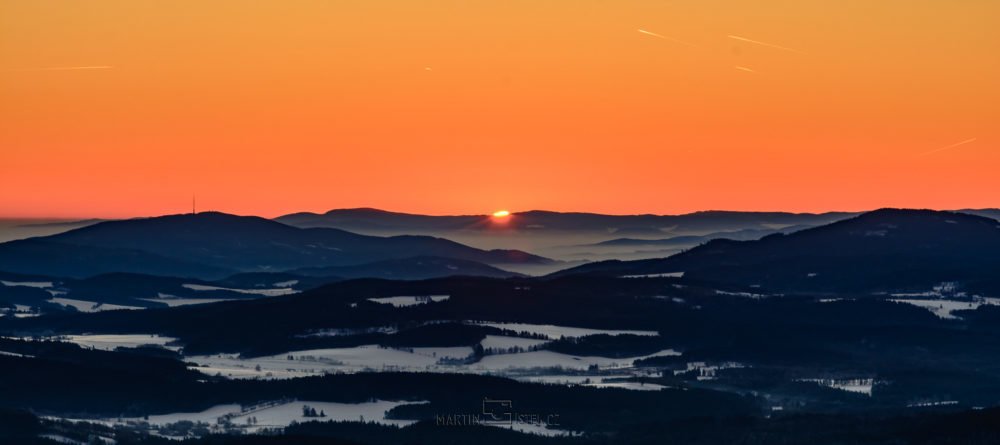 Východ slunce, rozhledna Boubín